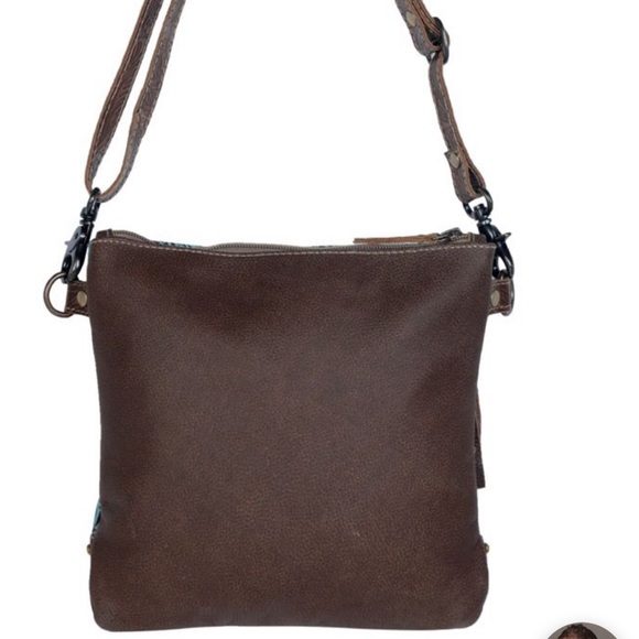 New Myra Crossbody Embossed Leather Boho Western Bag - Picture 3 of 4